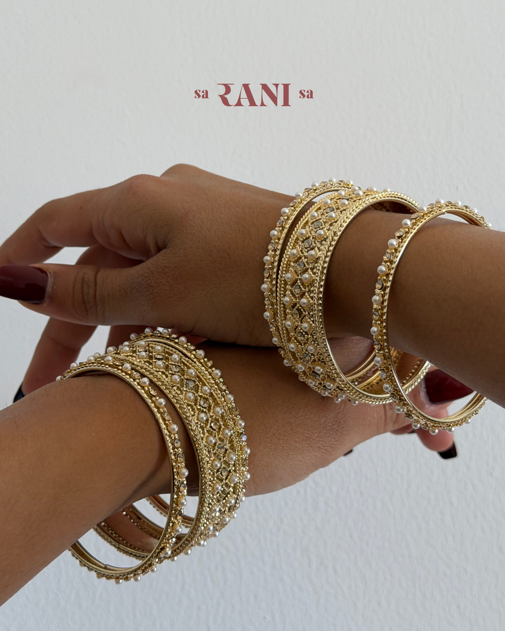 Jaali Pearl & Crystal Bangle