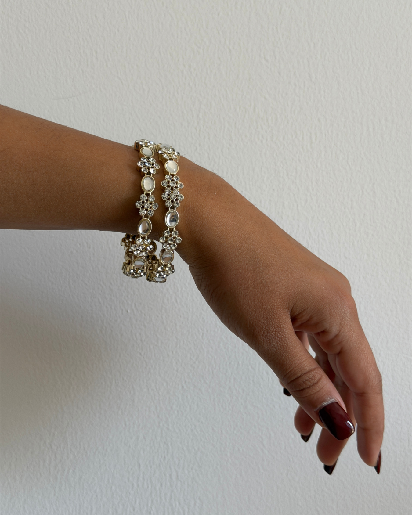 gemstone bangle in dubai, desi girl fashion in dubai, maximalist fashion, indian fashion, indian jewellery