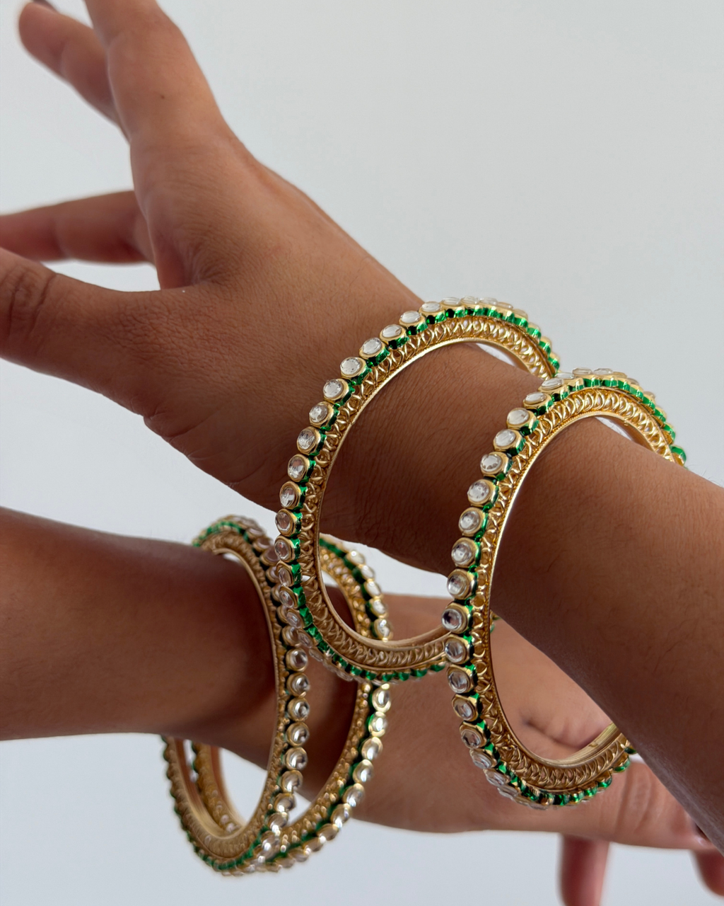 Kundan Emerald Bangle