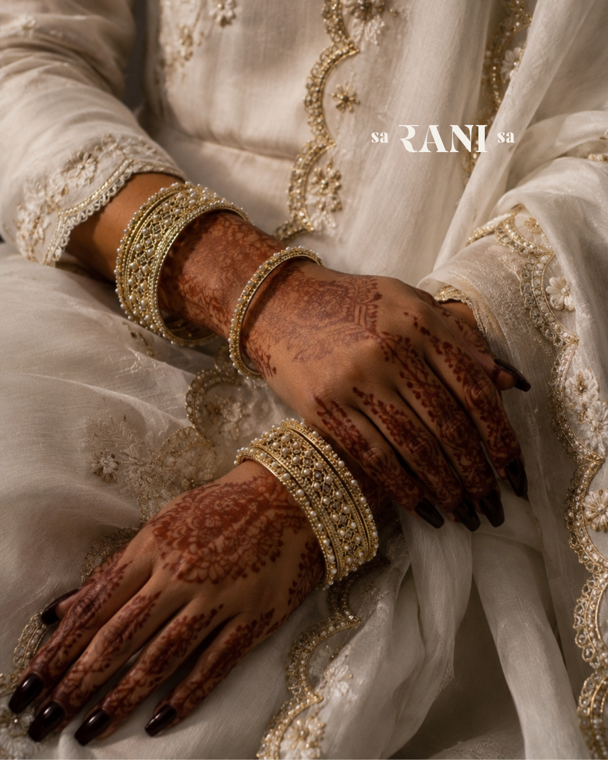 Jaali Pearl & Crystal Bangle