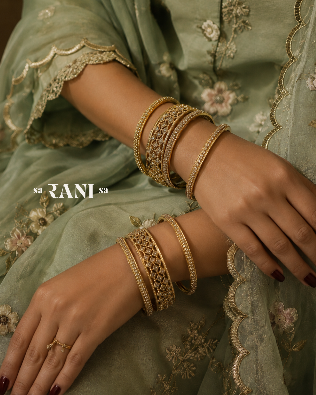 Jaali Crystal Bangle